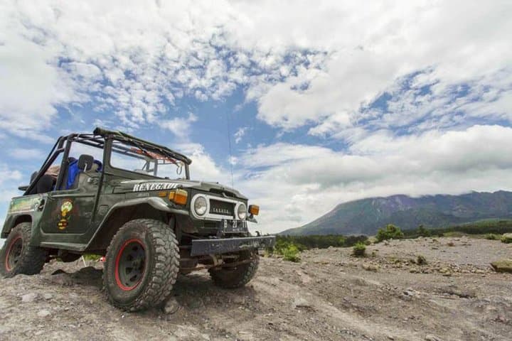 Borobudur Sunrise, Merapi Jeep & Prambanan Day Tour photo 3