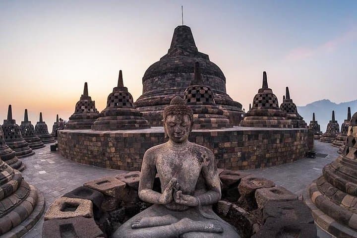 Borobudur Sunrise, Merapi Jeep & Prambanan Day Tour photo 5