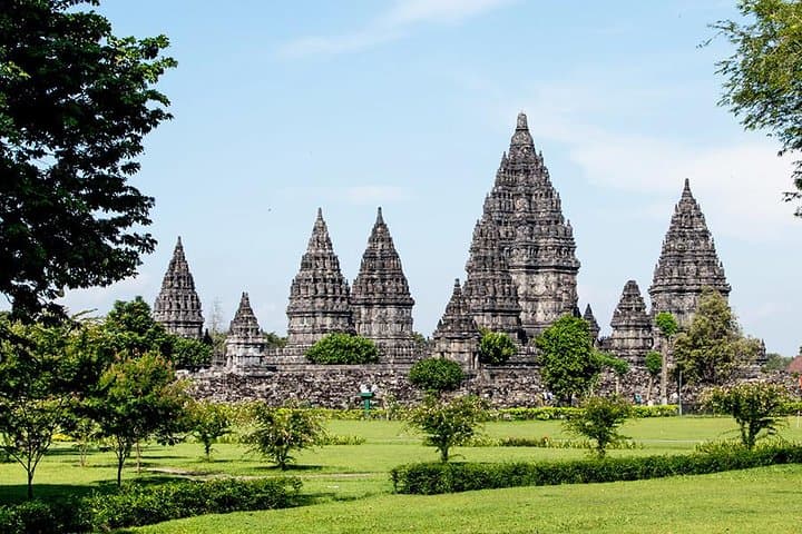 Borobudur Sunrise, Merapi Jeep & Prambanan Day Tour photo 6