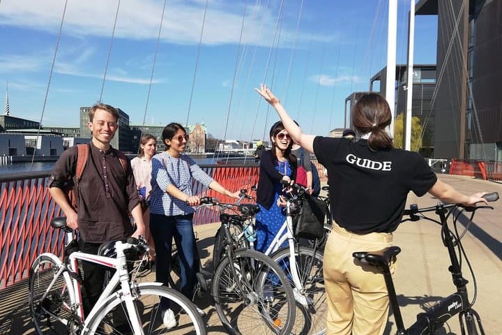 Copenhagen Bicycle Adventure: 3-Hour Guided City Cycling Tour