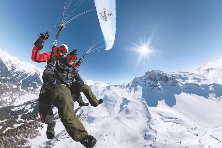 Paragliding in Klosters: Tandem Flight from Gotschnagrat with Photos & Video