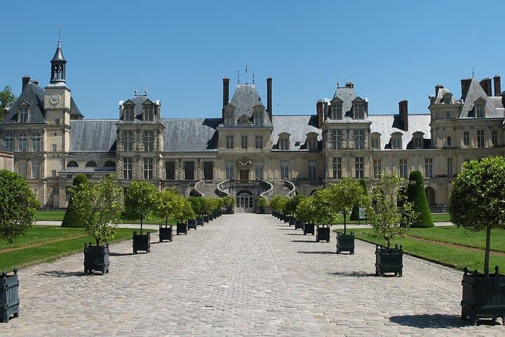 Half-Day Fontainebleau & Barbizon Tour from Paris: Castle, Forest, and Art photo 3