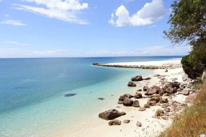 Half-Day Arrábida Natural Park & Azeitão Private Tour from Lisbon photo 6