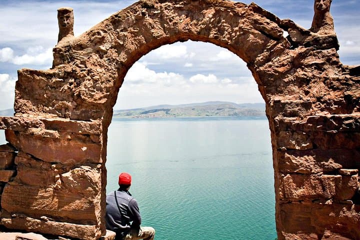 Full-Day Speedboat to Uros & Taquile Islands on Lake Titicaca