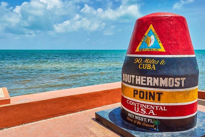 Full-Day Private Key West Tour from Miami with Glass-Bottom Boat