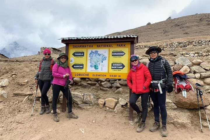 Everest Base Camp Trek: 16-Day Guide — Difficulty, Route & Tips photo 3