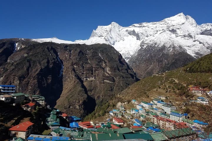 Gokyo Lakes and Gokyo Ri Trek: Panoramic Everest Views via Ngozumpa Glacier photo 4