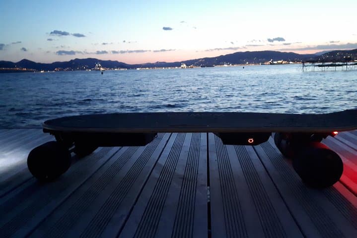 E-Skateboard Initiation and Coastal City Discovery in Cannes photo 5