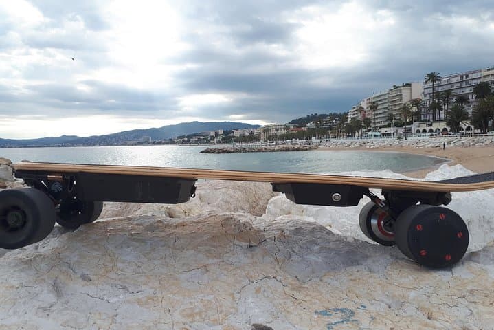 E-Skateboard Initiation and Coastal City Discovery in Cannes photo 2