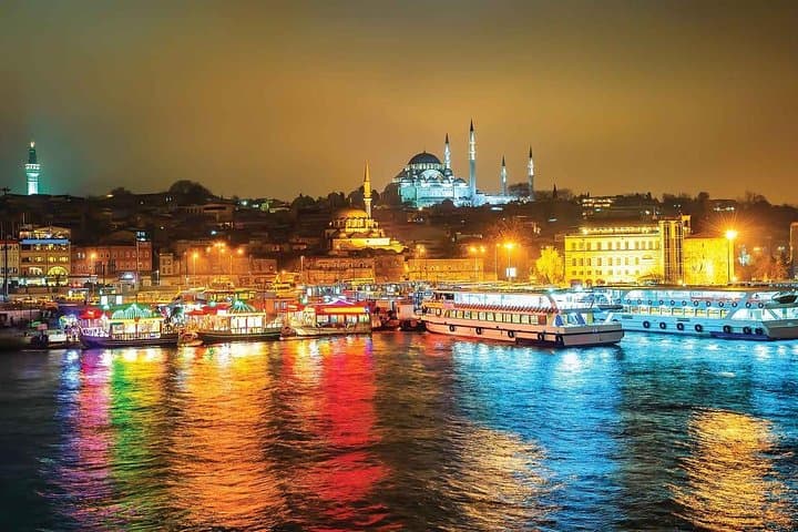 Bosphorus Dinner Cruise & Turkish Night: Evening Cruise with Live Show in Istanbul photo 4