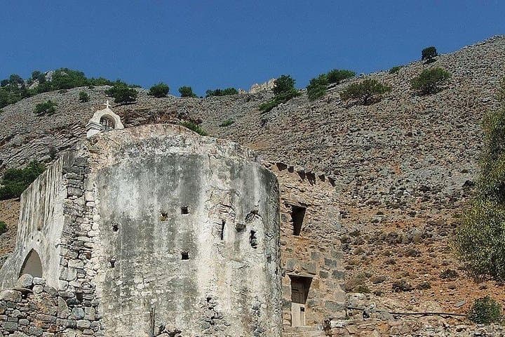 Samaria Gorge Full-Day Hike — 10-Mile Trek from Omalos to Agia Roumeli photo 3