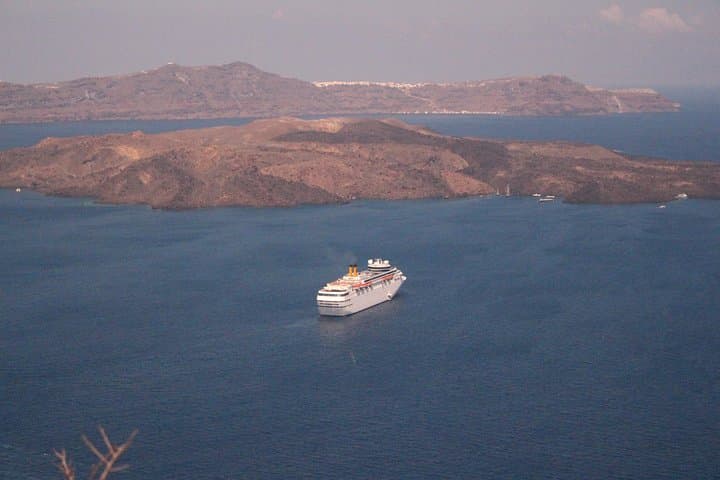 Full-Day Santorini Island Trip from Crete — Oia, Fira & Caldera Views photo 3