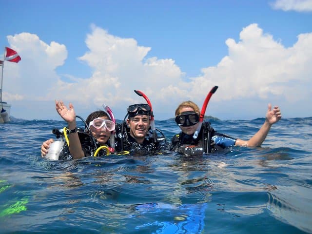 RAID Try Dive in Kota Kinabalu: Discover Scuba at Tunku Abdul Rahman Marine Park photo 2