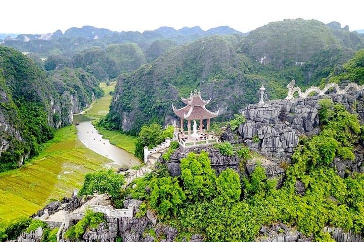 Trang An, Hoa Lu & Mua Cave: Full-Day Ninh Binh Tour from Hanoi