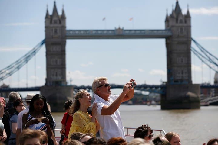 Hop-On Hop-Off Thames River Cruise: See London from the Water photo 1