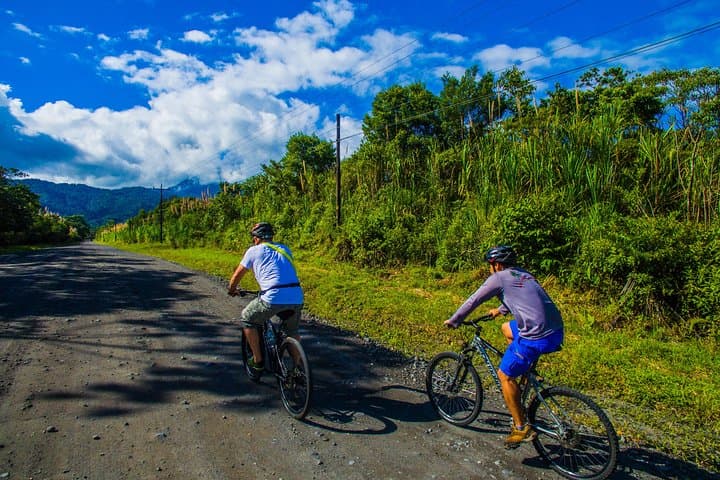 Biking Tour Around Arenal Volcano and Lake — La Fortuna Guided Ride photo 2