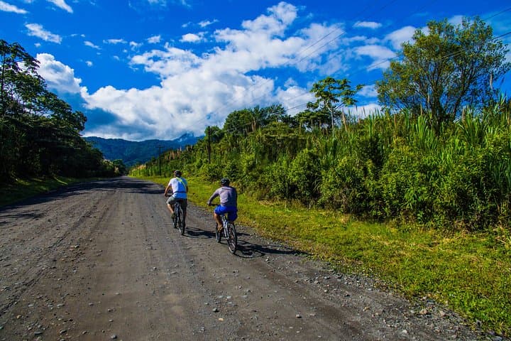 Biking Tour Around Arenal Volcano and Lake — La Fortuna Guided Ride photo 3