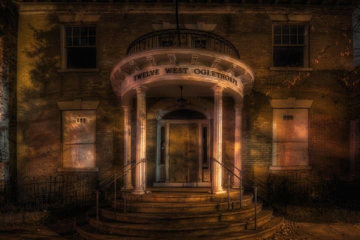 Savannah Beyond Good & Evil Ghost Walking Tour — Colonial Park Cemetery & Historic Squares photo 4