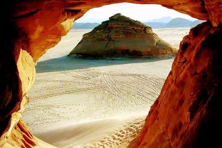 Bahariya Oasis Desert Safari: 2-Day White & Black Desert Adventure from Cairo photo 4