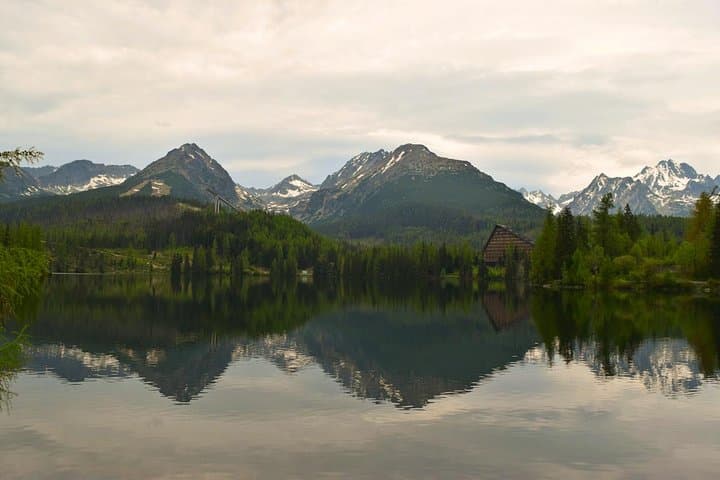 7-Day Eastern Slovakia Tour: UNESCO Castles, High Tatras & Ice Caves
