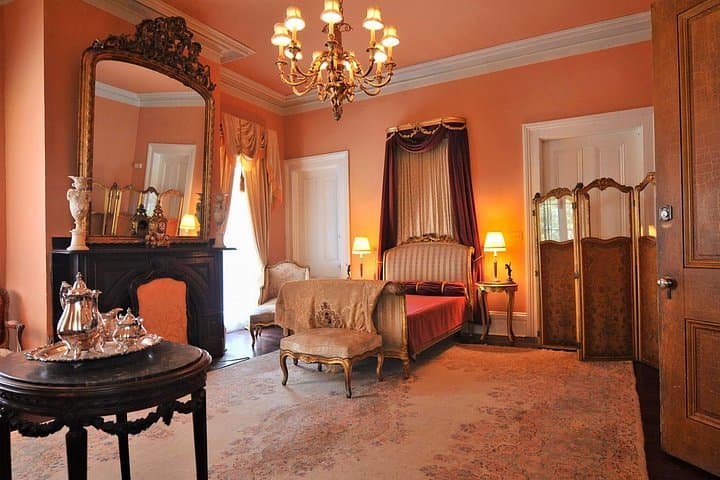 Laura Plantation Guided Tour from New Orleans: Creole History and Slave Quarters photo 2