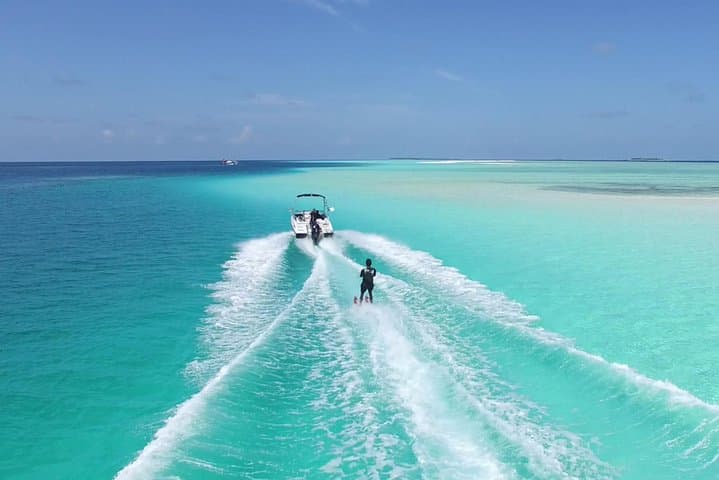 Maafushi Wakeboard & Water-Ski: Lessons and Tryouts on Maafushi Beach photo 3