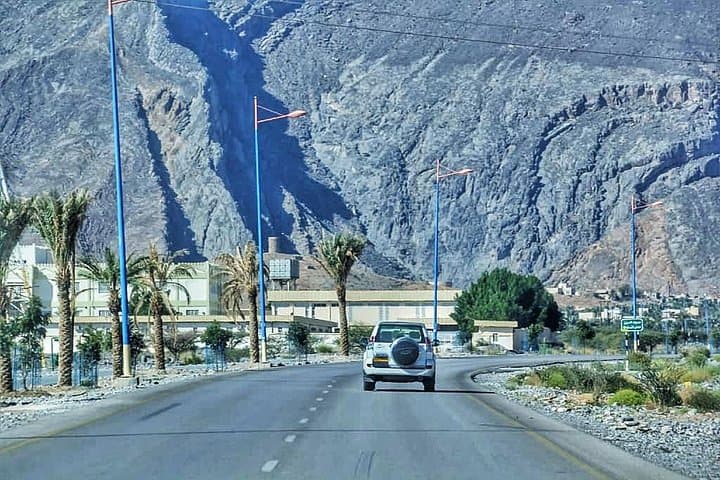 Nizwa & Jebel Shams: Oman’s Grand Canyon Full‑Day Adventure photo 2