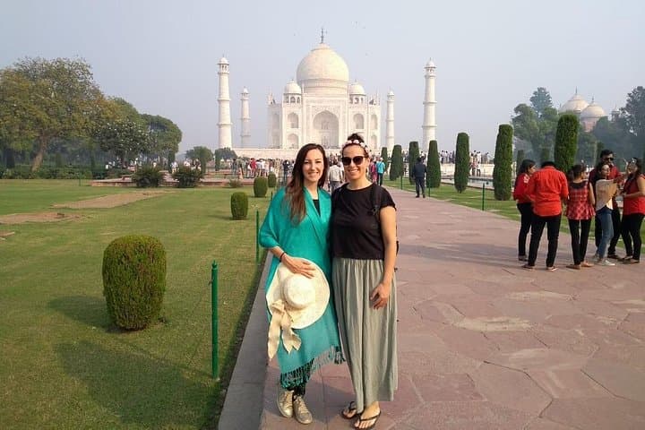 Skip-the-Line Taj Mahal & Agra Fort: Full-Day Agra Sightseeing with Lunch from Delhi photo 4