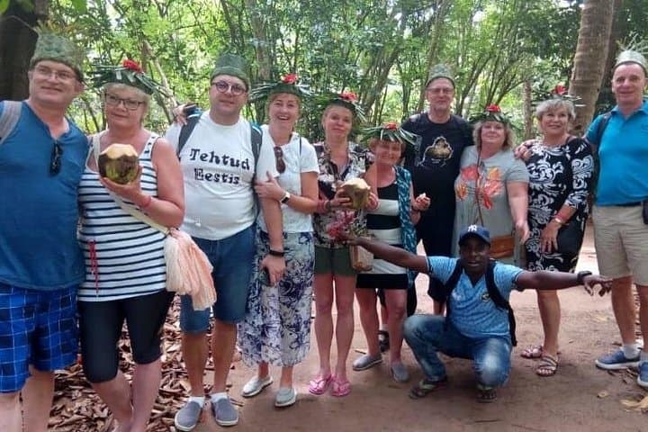 Zanzibar Aromatic Spice Farm Tour: A Sensory Walk Through Cloves, Cinnamon & Vanilla photo 4