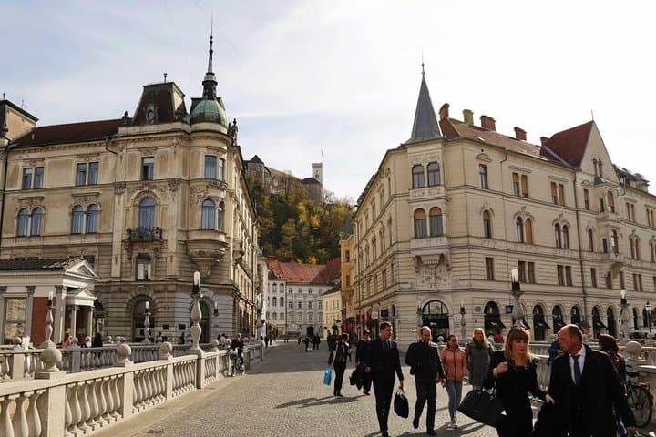 Day Trip from Zagreb: Private Ljubljana and Lake Bled Tour photo 3