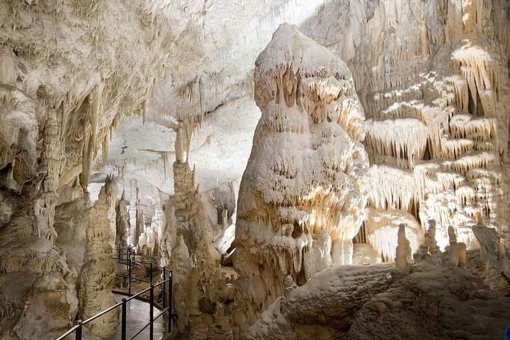 Private Day Tour to Postojna Cave, Predjama Castle & Ljubljana from Zagreb photo 3