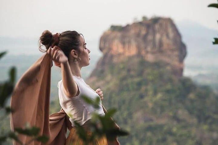 Sri Lanka in 7 Days: Cultural Triangle, Tea Country & Coastal Wildlife