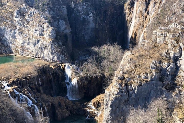 Plitvice Lakes & Zadar Sunset: Private Transfer from Split for a Full-Day Natural Escape