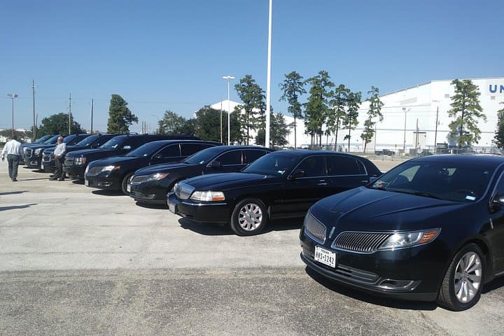 IAH to Galleria Private SUV Transfer — Reliable Houston Airport Car Service photo 2