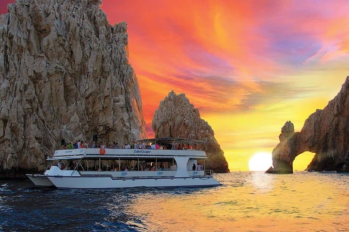Cabo San Lucas Sunset Dinner Party Cruise with Open Bar at Land's End photo 4