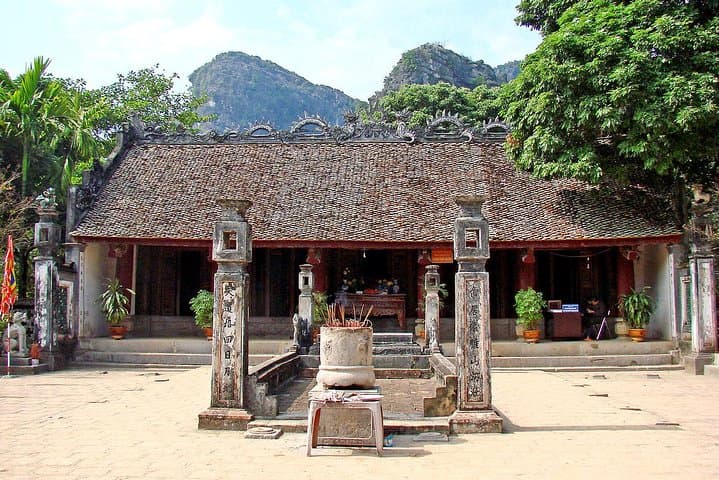 Hoa Lu, Tam Coc & Mua Cave: Full-Day Karst Loop from Hanoi photo 6