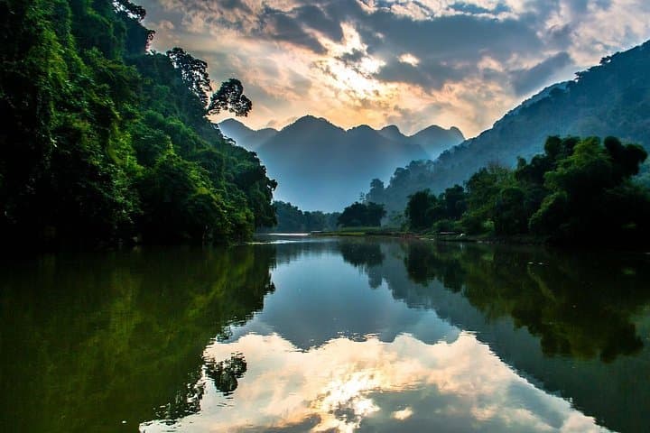 3-Day Ba Be Lake Discovery: Homestay, Boating & Cave Exploration photo 4