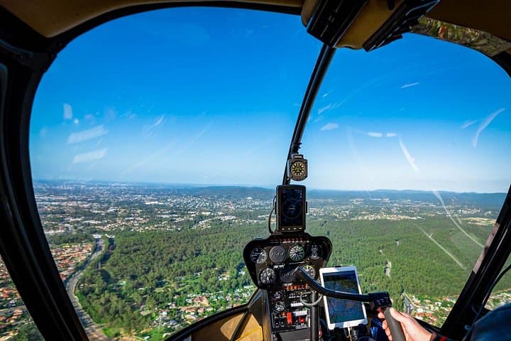 Helicopter Tour to Sirromet Winery: Brisbane Scenic Flight & VIP Landing photo 3