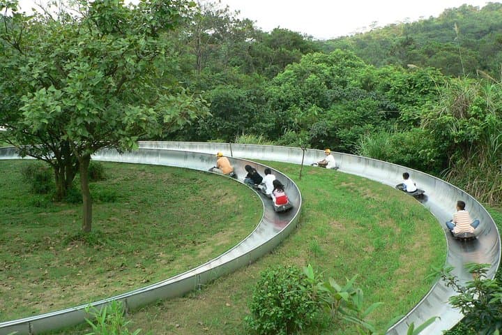 Full-Day Guangzhou Private Tour: Baiyun Mountain, Chen Clan Academy & Lychee Bay photo 2