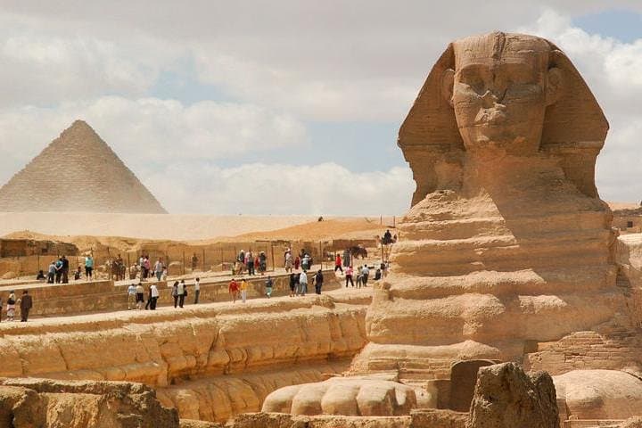 6-Day Cairo & White Desert Safari: Pyramids, Bahariya Oasis and White Desert Camp photo 4