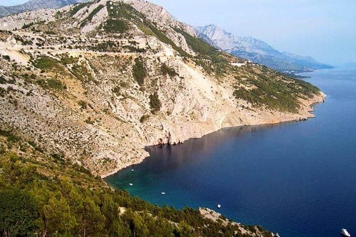 Private Dubrovnik Day Trip from Split: Ston Walls, Bacinska Lakes & Neretva Valley photo 3