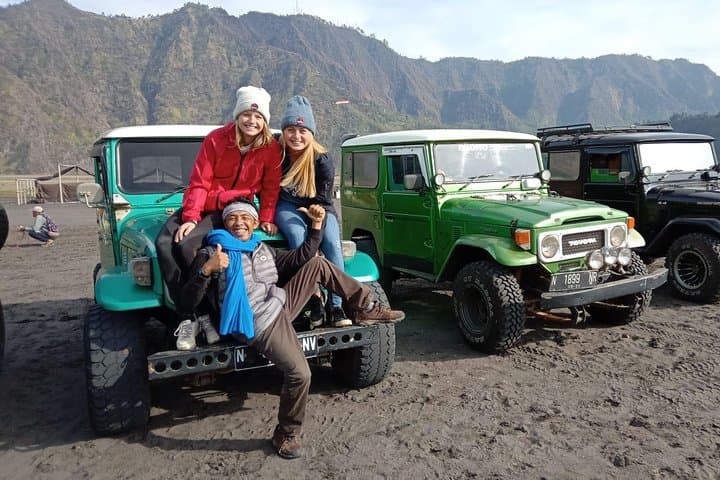 Bromo & Ijen Blue Fire: 3-Day Volcano Tour from Banyuwangi or Surabaya