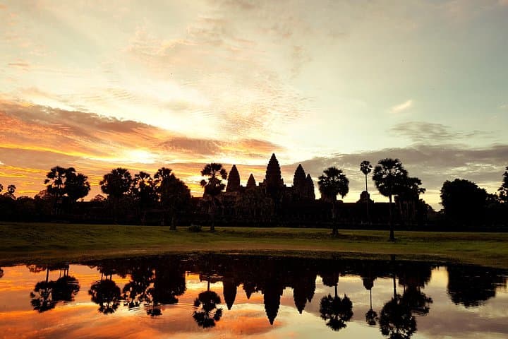 Angkor Sunrise Private Tour: Angkor Wat, Bayon, Ta Prohm & Banteay Srei in One Day photo 1