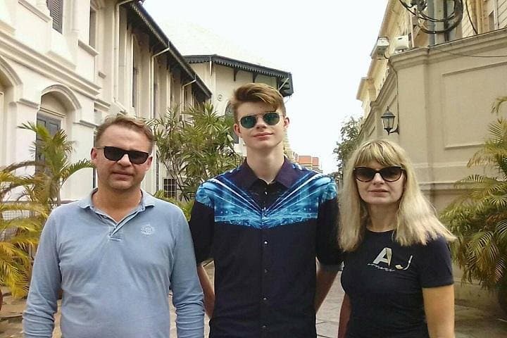 Private Bangkok City Tour with Chao Phraya River Cruise and Lunch photo 2