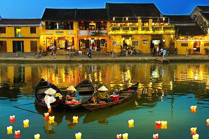 Explore Da Nang and Hoian: A Day Tour Adventure