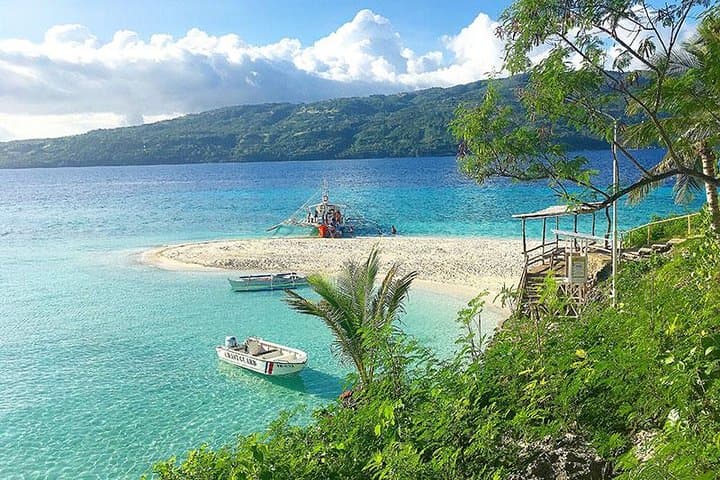 Bluewater Sumilon Day Pass: Snorkel the Sandbar and Resort Perks in Oslob photo 5