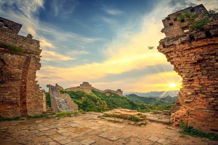 Light Hike on Jinshanling Great Wall: 6km Guided Day Trek from Beijing photo 6