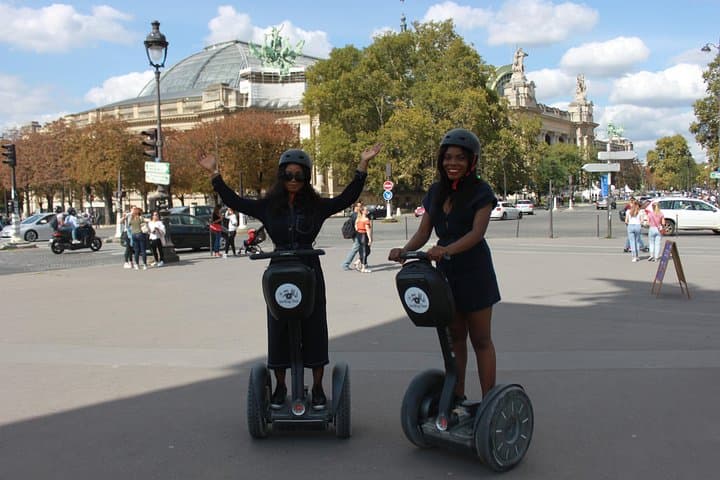 Glide Through Paris: 2.5-Hour Segway Tour of the Seine and Iconic Monuments photo 4