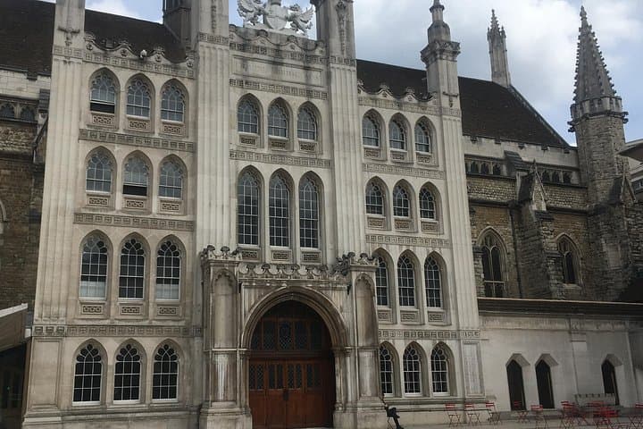 Walk in Dickens' Footsteps: Self-Guided Audio Tour of St. Paul's and Ancient Alleyways photo 2