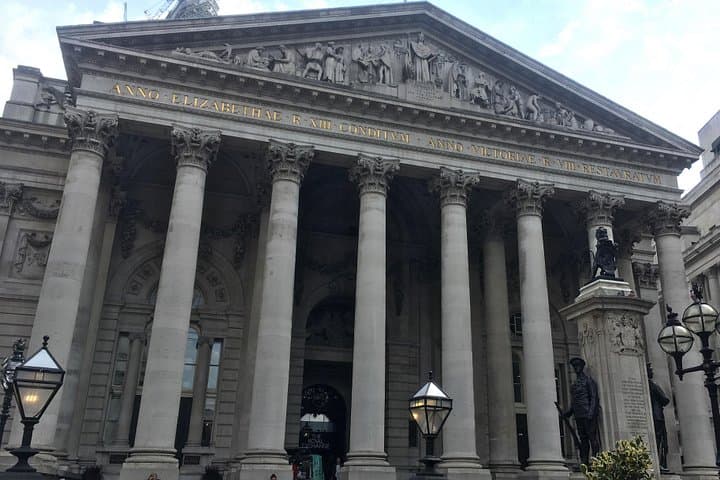 Walk in Dickens' Footsteps: Self-Guided Audio Tour of St. Paul's and Ancient Alleyways photo 1